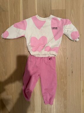 Zara set - Pink Heart Sweatshirt + Joggers Set